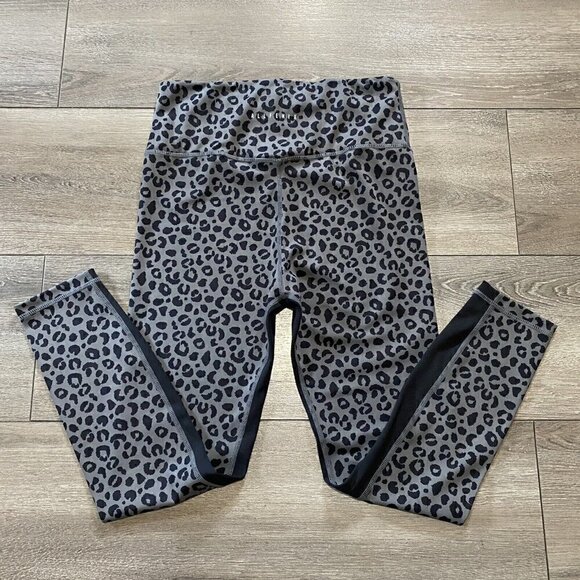 Allfenix Legging Size M Cheetah Print Polyester Spandex Grey Black - Picture 2 of 6